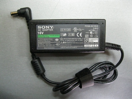   Sony 16V/4A 6.5x4.4                                MN-211